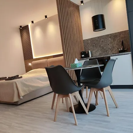 Apartment White Titanic Studio 310 Navodari